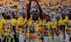 السنغال تتحدى قرار الكاف وتحتفل بكأس الأمم الأفريقية مجدداً